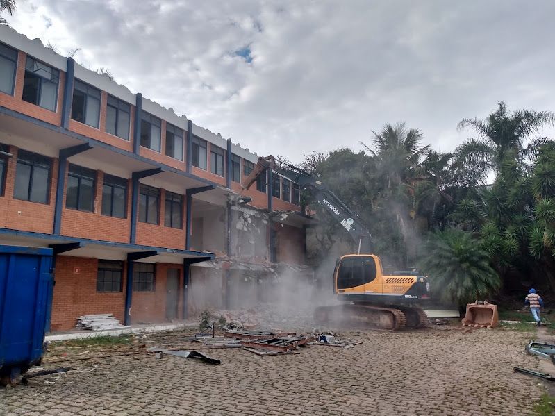 Projeto de demolição comercial